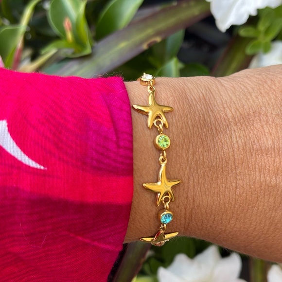 Gold Starfish Bracelet with Gemstones - Picture 5 of 7